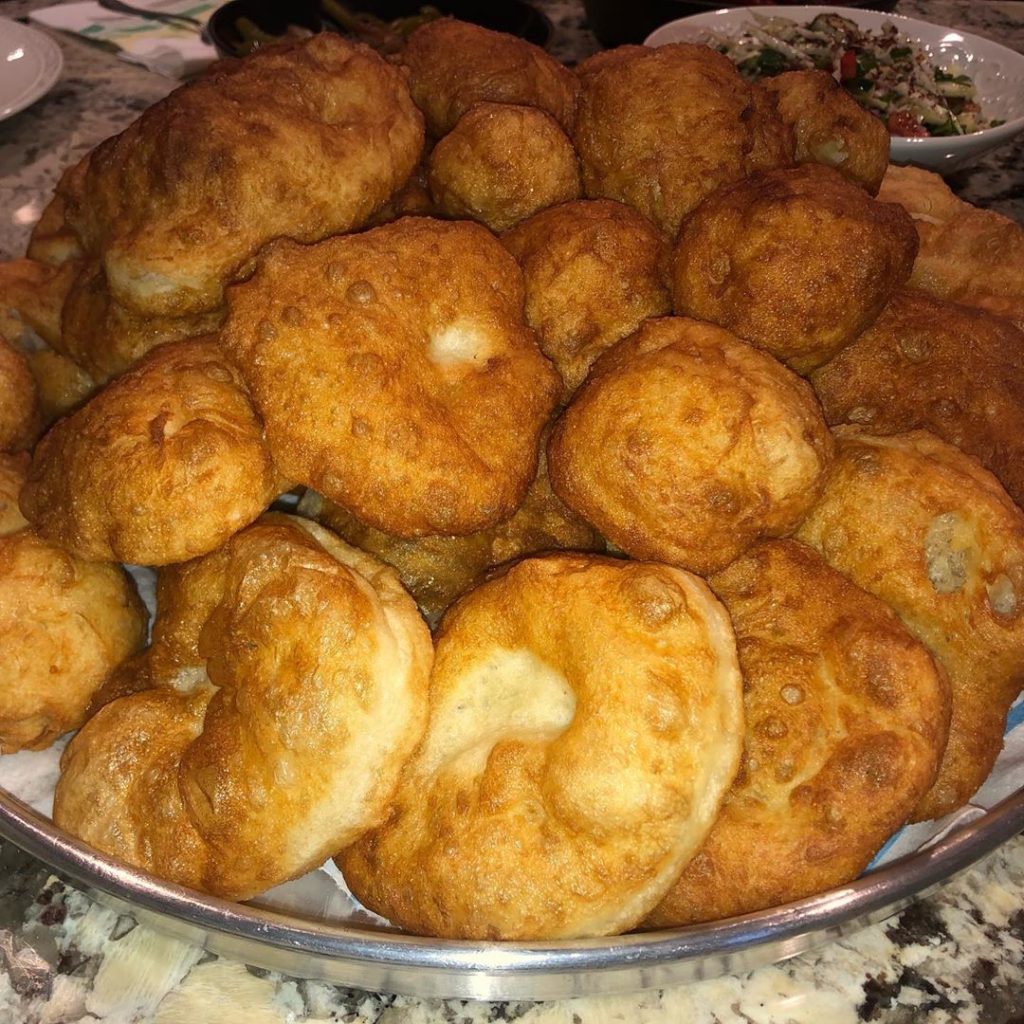 Na vajti mendja për disa petulla me kos Neps.al