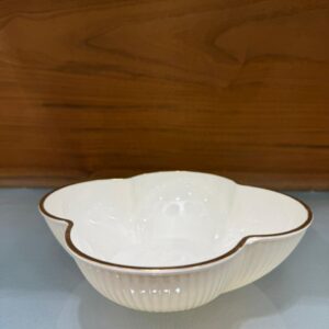 Pjatë e thellë plastike